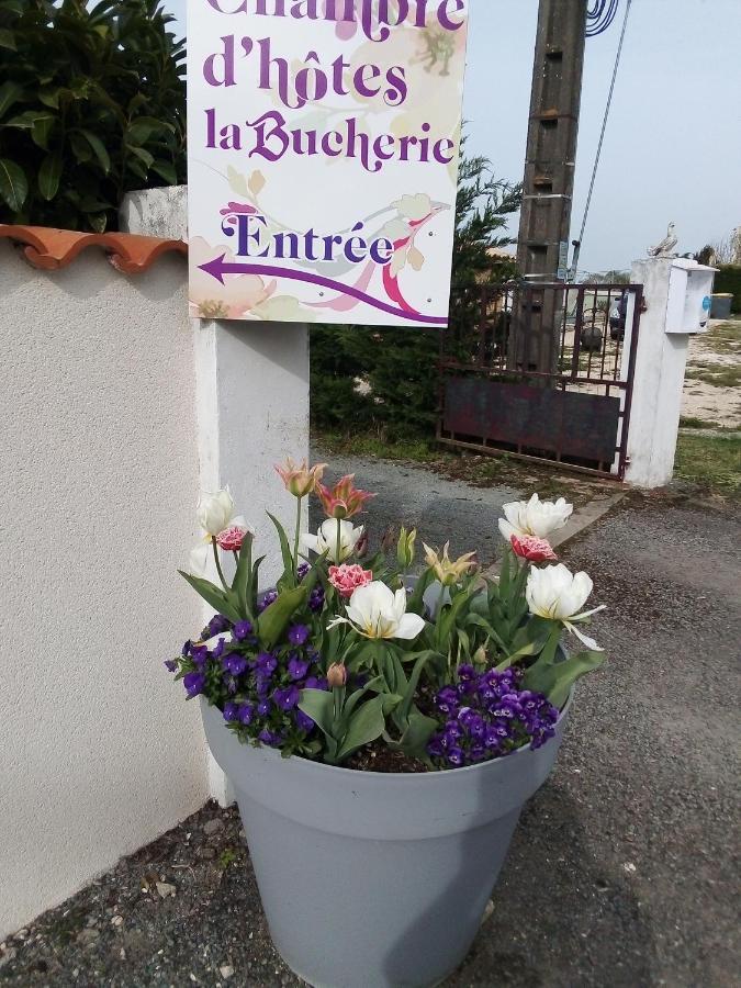 Chambre D Hotes Saint-Laurent-de-la-Barriere Exteriör bild