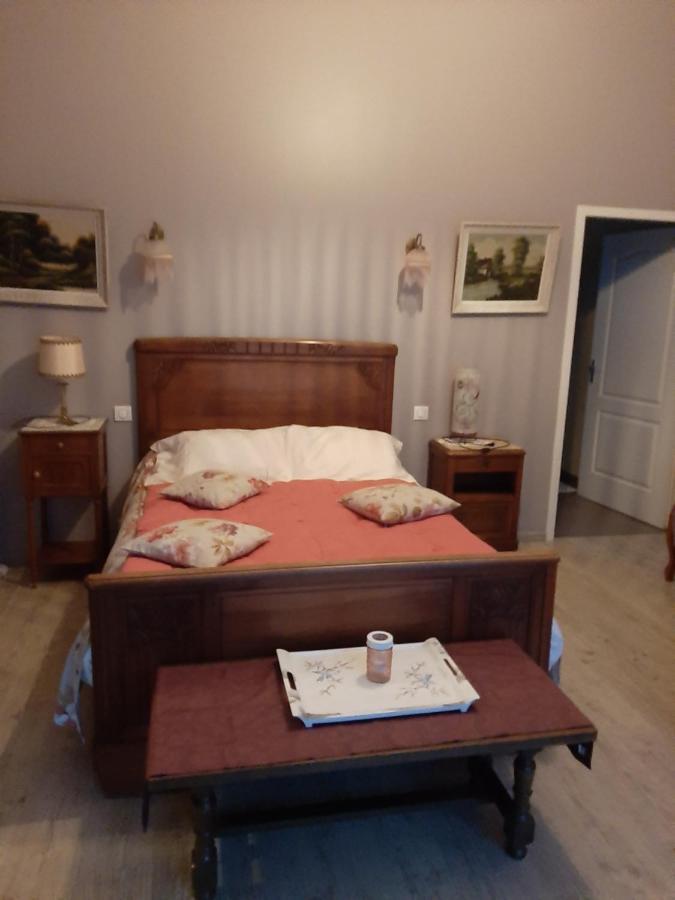 Chambre D Hotes Saint-Laurent-de-la-Barriere Exteriör bild