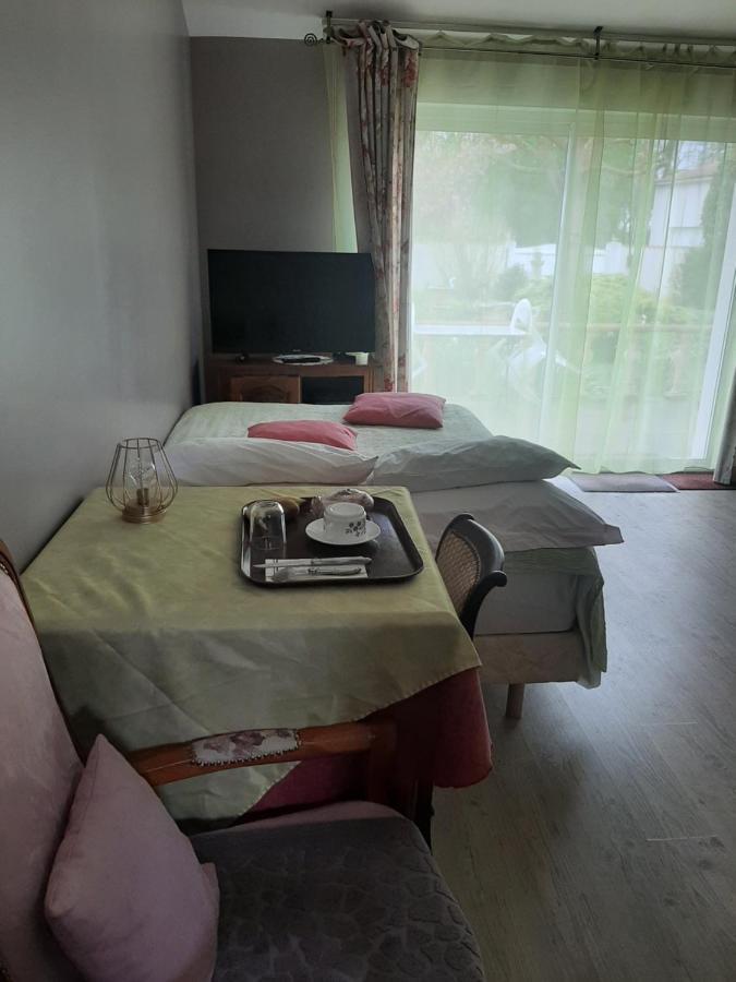 Chambre D Hotes Saint-Laurent-de-la-Barriere Exteriör bild